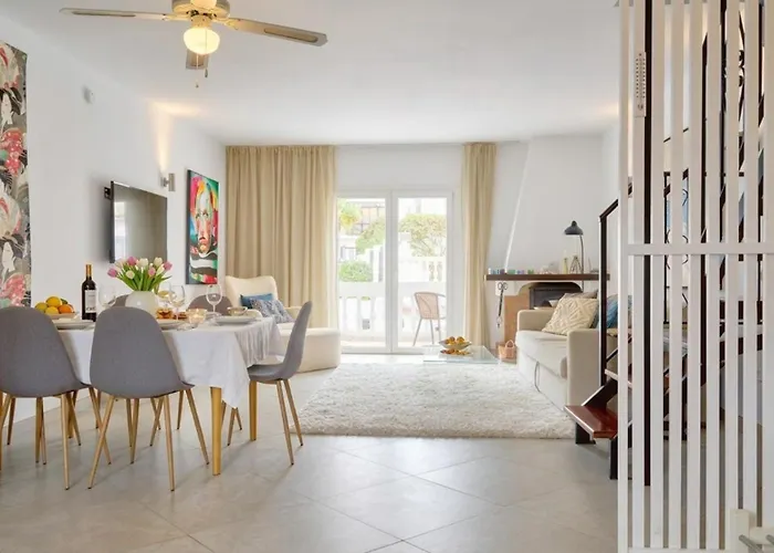 Casa Lavanda - With Sea Views, Private Terrace & Pool