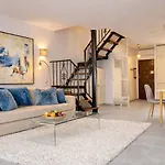 Casa Lavanda - With Sea Views, Private Terrace & Pool Σπίτι διακοπών *