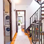 別荘 Casa Lavanda - With Sea Views, Private Terrace & Pool *